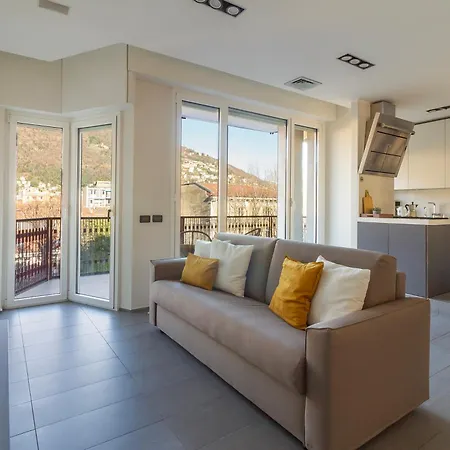 Apartment Cathedral View Trilocale Como